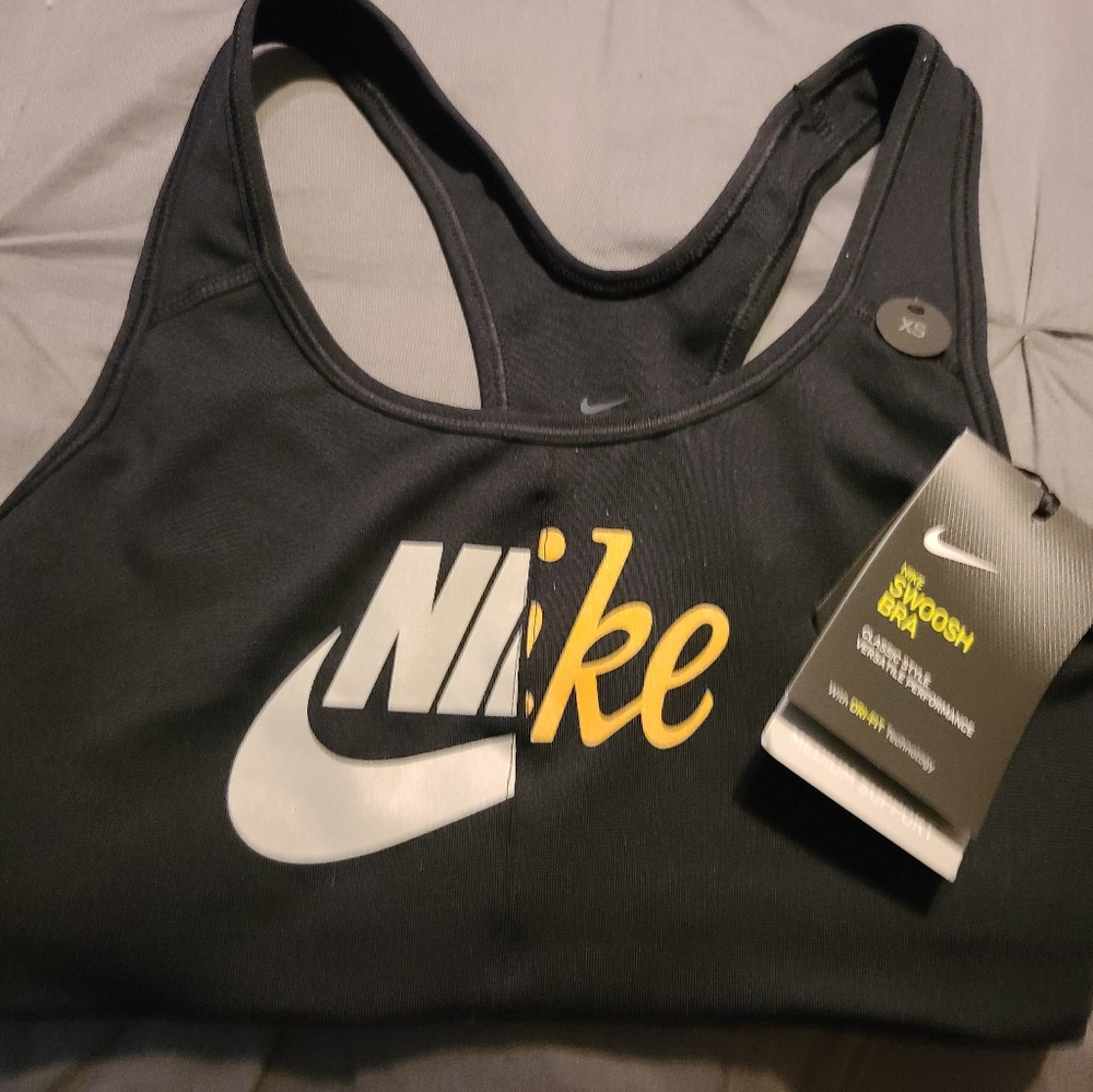 Nike Dri-Fit Black Sports Bra XS Nwt .